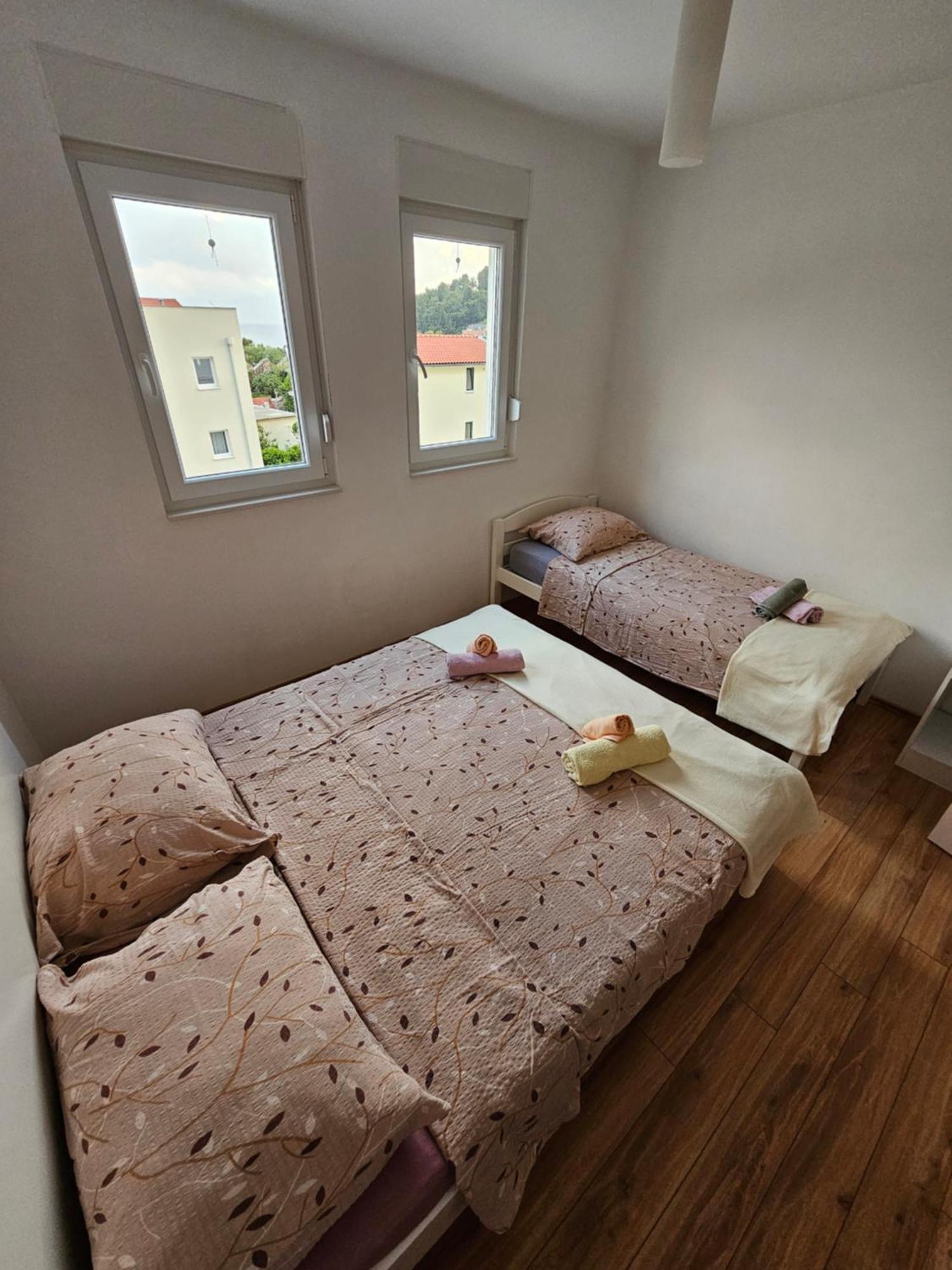 Apartments Lara ドルヴェニク 部屋 写真