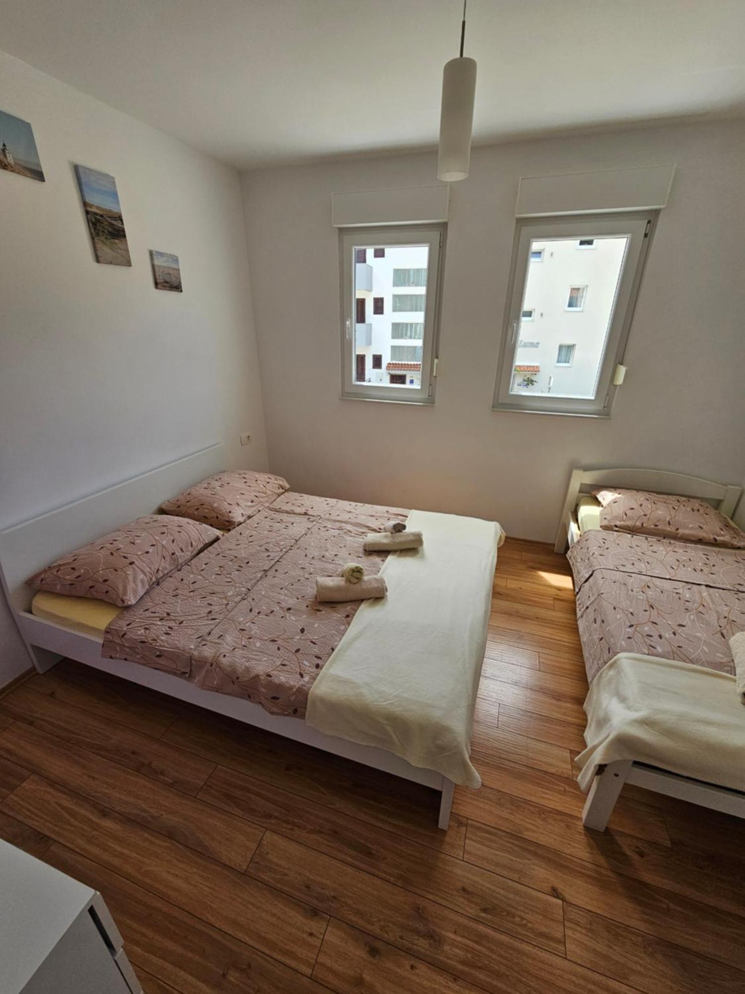 Apartments Lara ドルヴェニク 部屋 写真