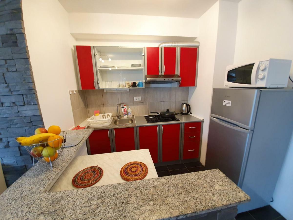 Apartments Lara ドルヴェニク エクステリア 写真
